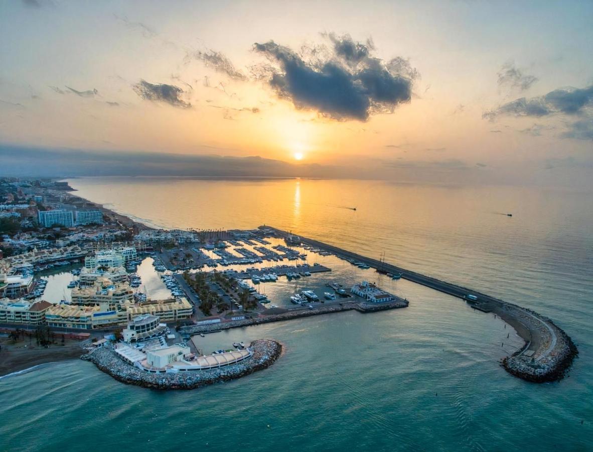 Benalmadena Beachfront Puerto Marina Sunrise ภายนอก รูปภาพ
